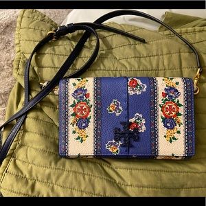 Tory Burch McGraw Wallet Crossbody